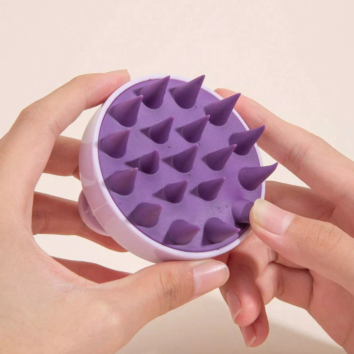 Massageador Capilar de Silicone – Estimula o Crescimento e Reduz a Queda de Cabelo